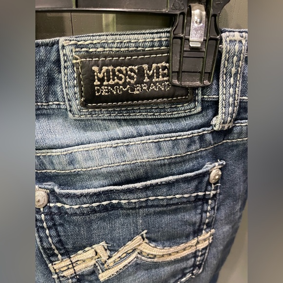 Miss Me Jeans - Picture 4 of 5